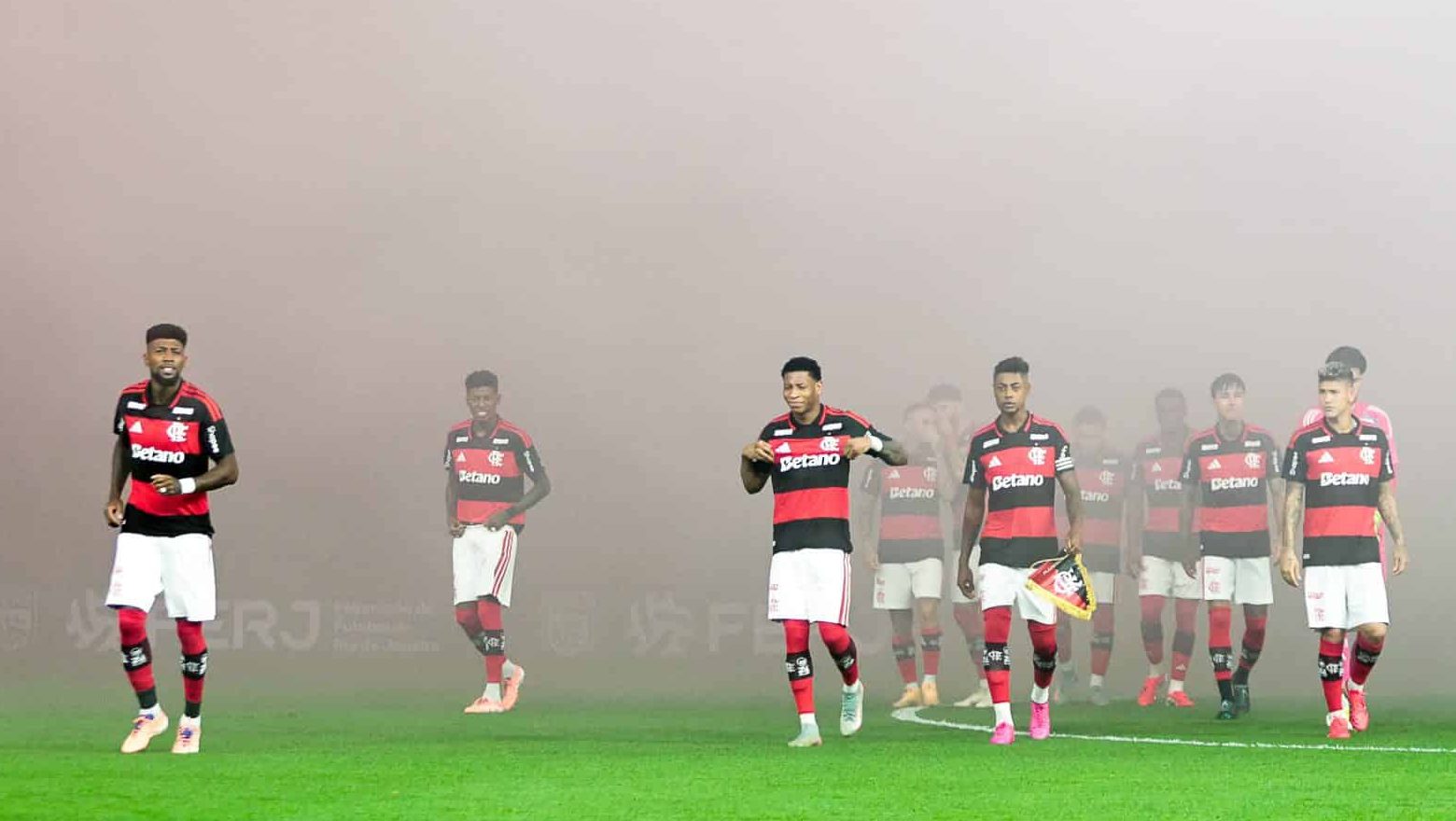 Flamengo dominou o clássico contra o Vasco