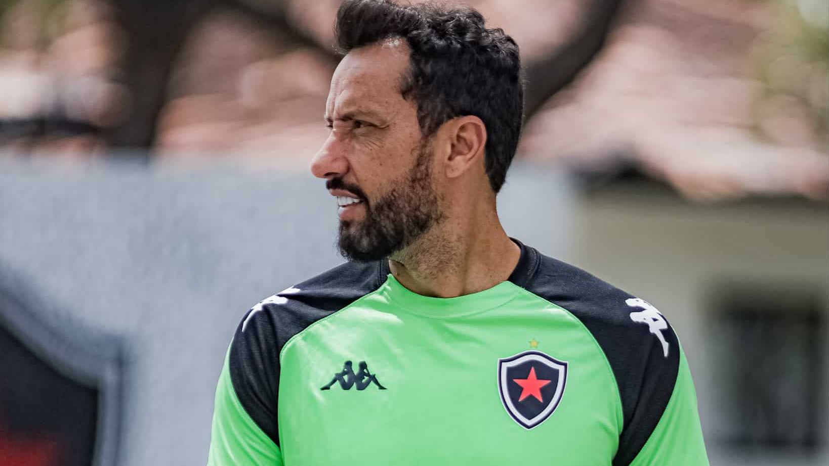 Nenê está no Botafogo-PB