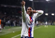 Endrick marcou um hat-trick contra o Metz