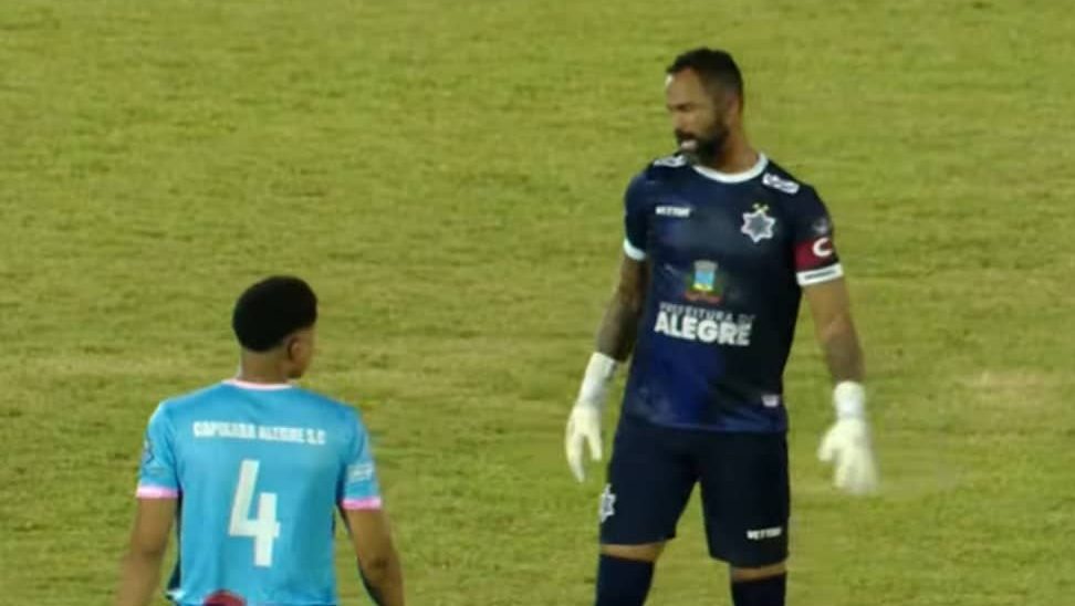 Goleiro Bruno em sua estreia pelo Capixaba SC - Reprodução de TV