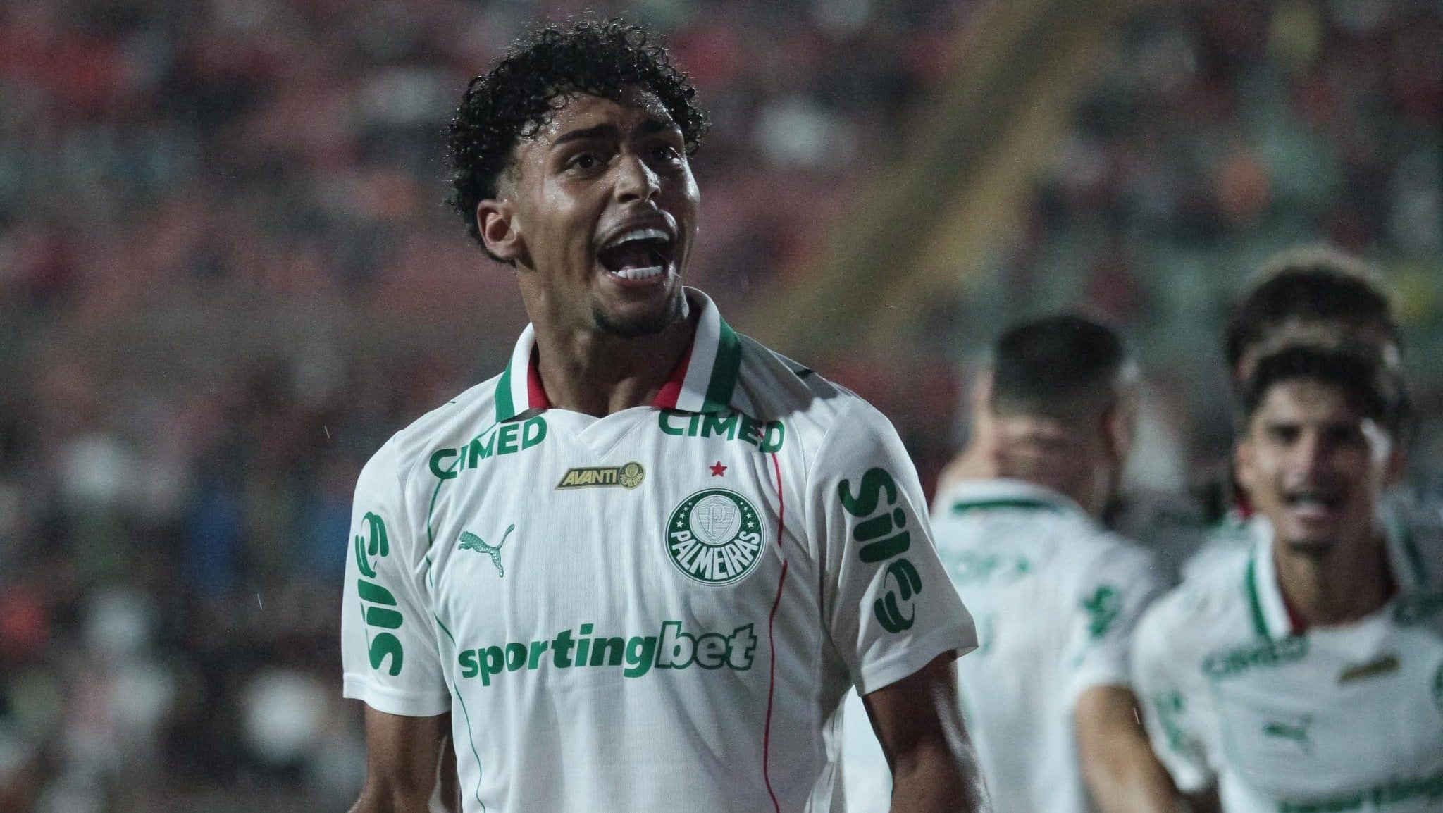 Luighi comemorando gol pelo Palmeiras